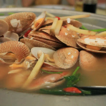 Lala in Superior Soup