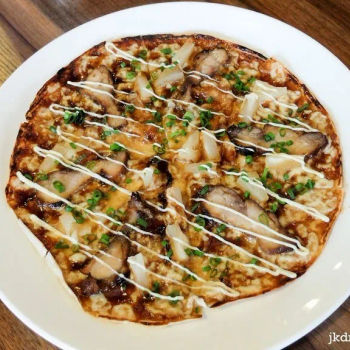 Pineapple Chicken Pizza