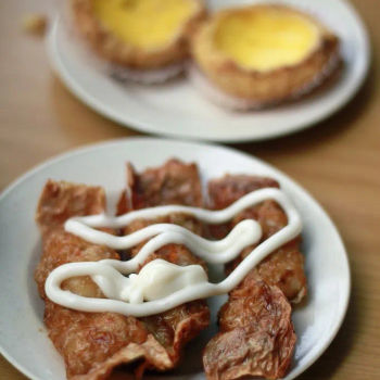 
Deep Fried Shrimp Rolls/ 酥炸虾卷