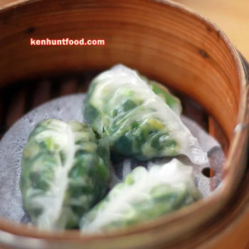 
Coriander-Dried Shrimp Dumplings/ 芹菜虾米饺
