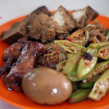 Char Bee Hoon/ Stir Fried Vermicelli Noodles