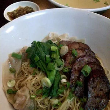 Herbed Liver & Pork Sausage + Wanton Noodles