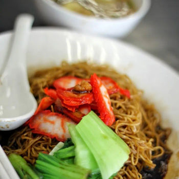 Wanton Mee with Prawn Dumplings/ 鲜虾云吞面