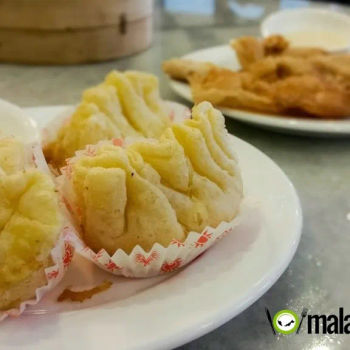 Salad Shrimp & Fried Tofu Skin Shrimp Roll (RM 5.20 each)