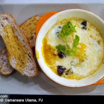 Ecole P’s ‘Three Emperors’