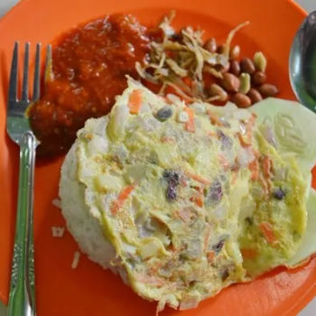 Nasi Lemak from the Indian lady