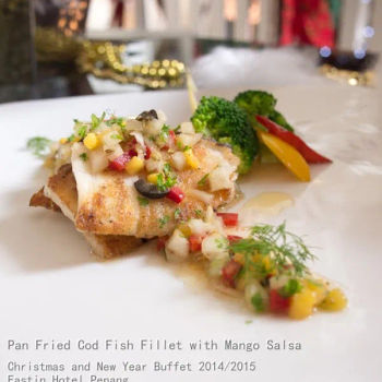 Pan Fried Cod Fish Fillet with Mango Salsa