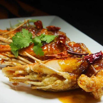 DEEP-FRIED SEA PRAWNS WITH TAMARIND SAUCE