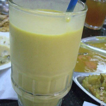 Mango lassi