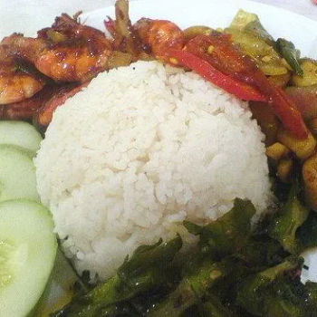 Sambal Udang and Sotong Masak Kunyit rice