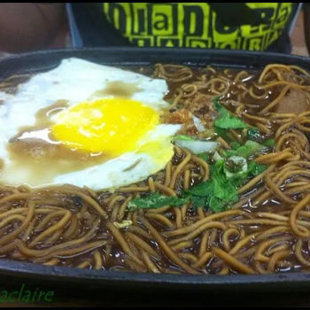 Noodles in Hot Plate