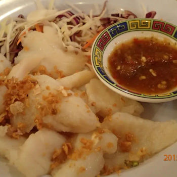 Poached Dory Fish Fillet With Salad