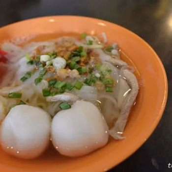 Duck Meat Koey Teow Soup