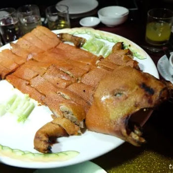 Spice Roast Suckling Pig 