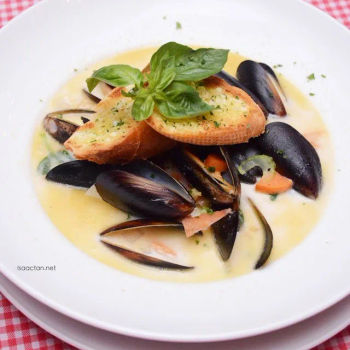 Black Mussels Soup