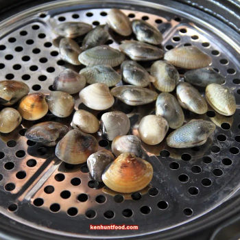 
Kappa (Rm 5/ 100 gm) and Flower Clams (Rm 8/ 100 gm)