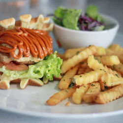 La Maison Blanche Cafe