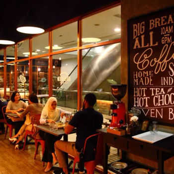 Fahrenheit 600 Café and Restaurant