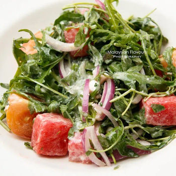 Tomato Arugula Salad