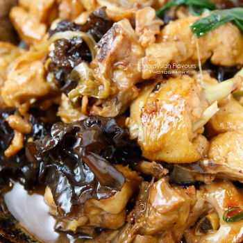 Stewed Kampung Chicken with Chinese Wine 紹興馬來雞 RM33.80/small, RM65.80/medium