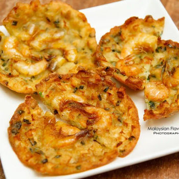 Crispy Prawn Cake 蝦煎 RM5.90/3pcs, RM8.90/5pcs