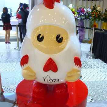 The eye-catching statue of J&G Fried Chicken’s mascot.