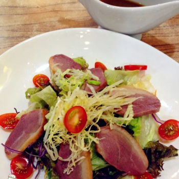 Smoked Duck Salad 烟熏鸭沙拉