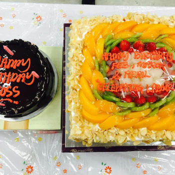 Delicious cake, 
Layanan yg baik dari staff 
Name shida. 
Thanks for suggest the best cake ever!!