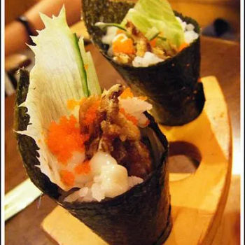 Soft shell crab temaki