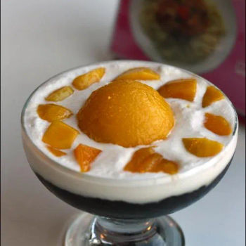 Sago in Mango with Black Glutinous Rice