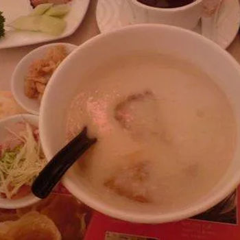 Pig Kidney and Fish Slices Porridge