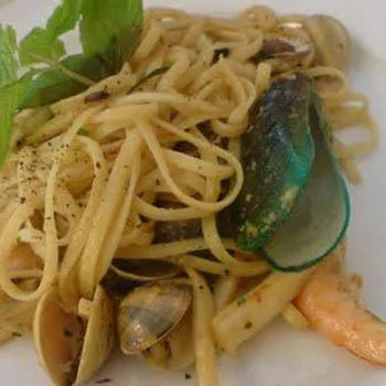 Linguini Del Pescatore (Seafood & Pasta)