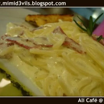 Spaghetti Cheese and Bacon