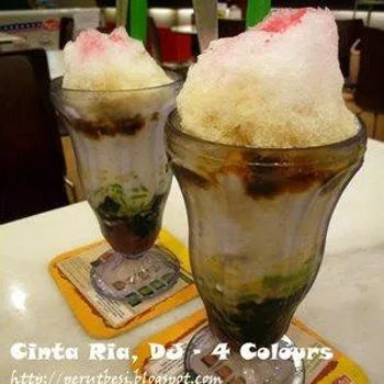 Cinta Ria's 4 Colors