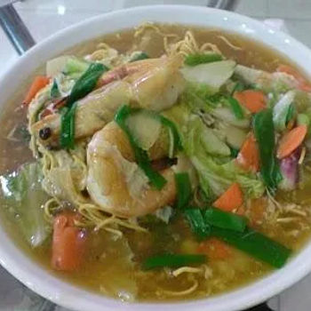 Fried Yee Mee with Fresh Water Prawns