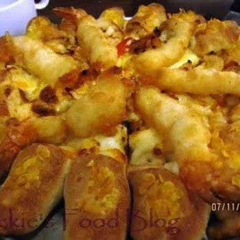 Crunchy Cheesy Bites Pizza