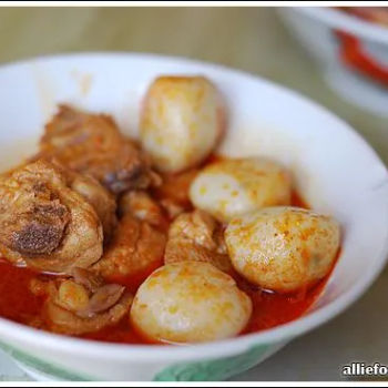 Curry Chicken and Curry Fishball