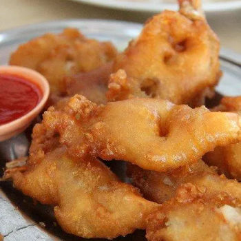 Hei Kean (Deep Fried Prawn Fritters)