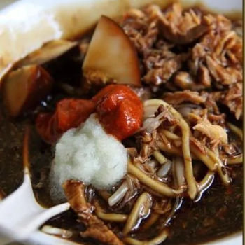 Lor Mee With Garlic and Red Chili Sauce