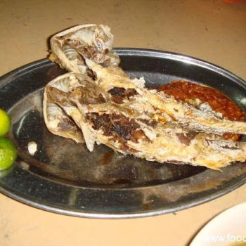 Deep Fried Kembong Fish