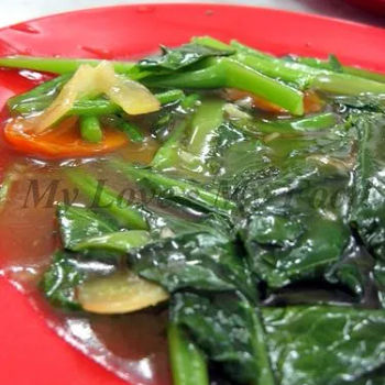 Stir Fry Kailan with Garlics