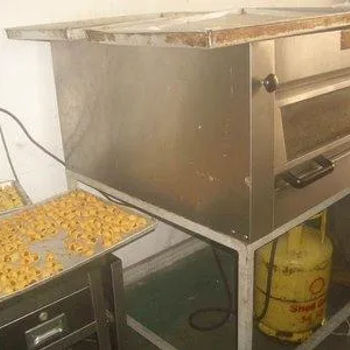 Pineapple Tart Baking