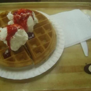 A&W Waffle With Ice Cream
