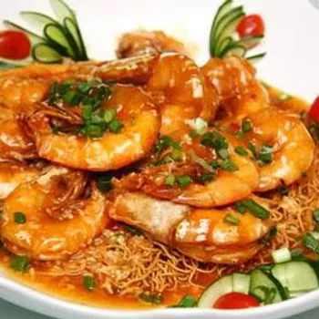 Sauteed Prawns In Sichuan Yee Mee