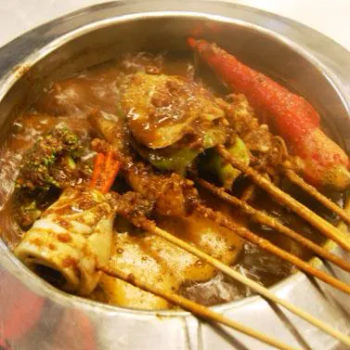 Satay celup (串串锅)