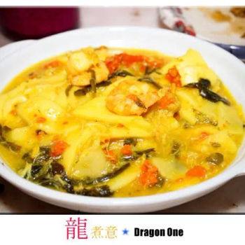 Stir Fried Glutinous Rice Cake with Crab Roe