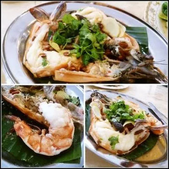 Steamed Tiger Prawns