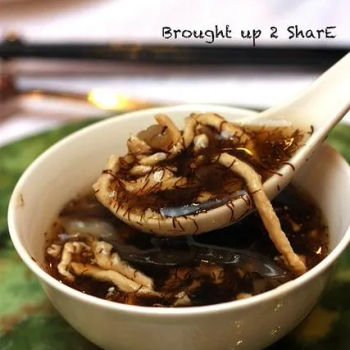 Braised Shredded Chicken Soup With Fish Maw