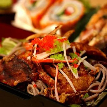 Soba Soft Shell Crab Salada