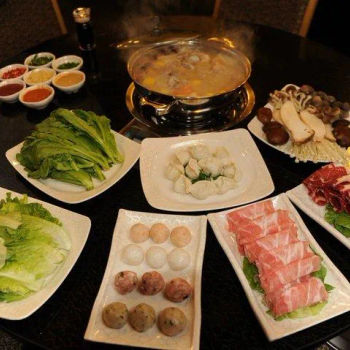 Variety food and broth~